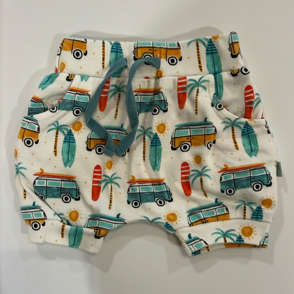 Finn and Emma short size 0-3 months